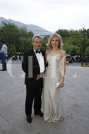 Rogelio Martínez y Alejandra de Martínez