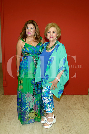 Claudia Chávez de García y Sandra Santos de De la Garza (2)
