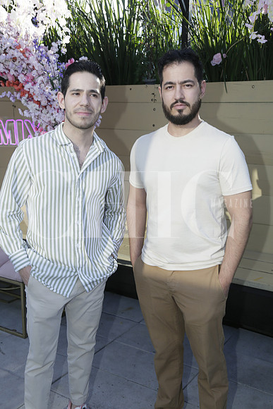 Adrian González y Aurelio González (2)