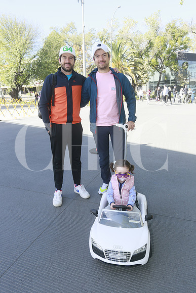 Guillermo Muñiz, Andrés Muñiz y Emilia Muñiz
