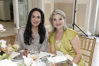 Celia Garza y Delia Villarreal