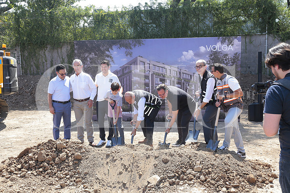 Pedro Garza, Adrian Garza, Gustavo Marcos, Jose Lobaton, Ricardo Lobaton, Bernardo Pozas y Gustavo Marcos 19
