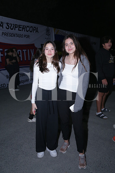 Mariana Vela y Fernanda Flores 1