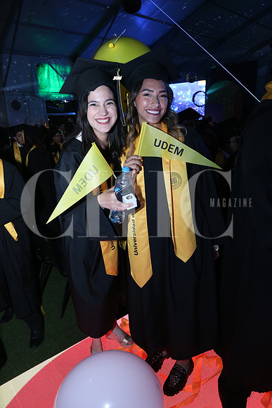 Alejandra González y Astrid Jeronimo 1