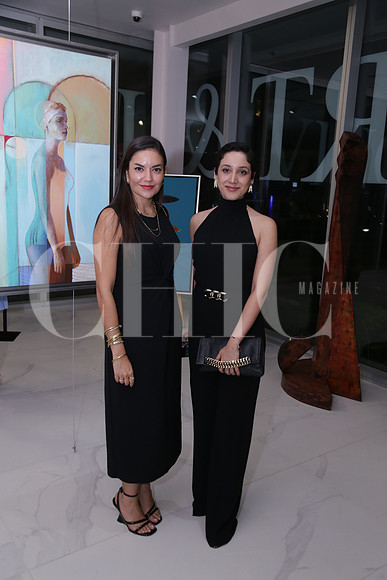 Diana Dávalos y Flor Verastegui1
