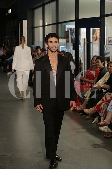 Pasarela 411