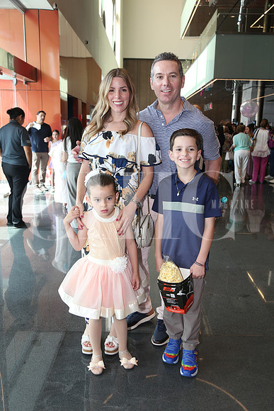 Ana Patricia Ruiz, Juan Pablo Robles, Ana Regina Robles y Juan Pablo Robles 1