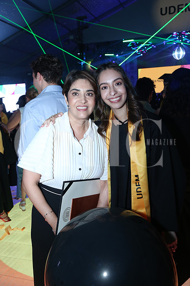 Susana de la Mora y Mariana Castro de la Mora