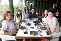 Andrea Lozano, Andrea Naya, Ricardo Naya, Caro Flores, Santiago Naya y Camila Naya 4