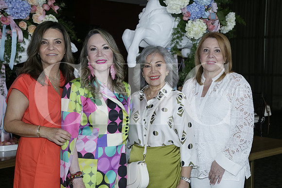 Elsa de Kalifa, Sonia Garza de Ocampo, Silvia Nogueira y Gina de Marcos