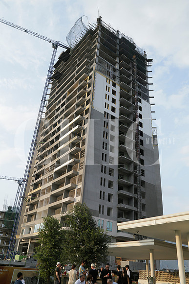 ultima torre West