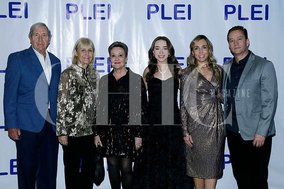 Miguel Treviño, Angeles Garza de Treviño, Martha Caridad, Loretta Veiga, Angeles Treviño y Cesario Veiga