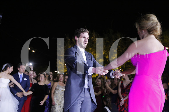 Jorge Canavati bailando con su madre (11)