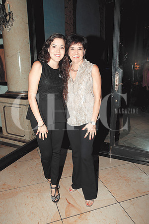 Gina Sáenz e Irma Reyes de Sáenz