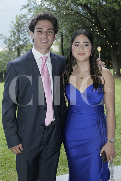 Roberto Medina y Sofia Martínez