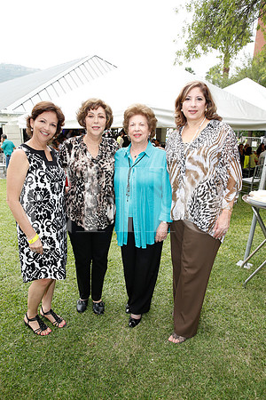 Martha Díaz de Ortiz, Alicia Martínez de Díaz, Guadalupe Martínez de Ballí y  Nora Ballí De la Garza
