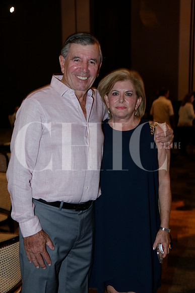 Felipe Flores y Myrna Escamilla de Flores