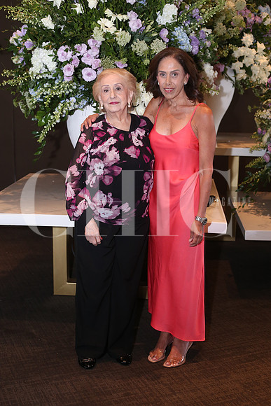 Carmen Escamilla y Carmina García1