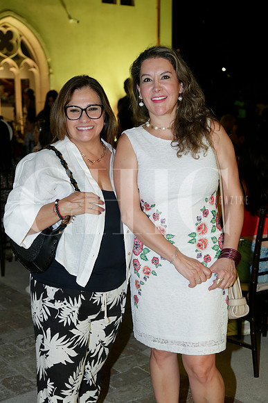 Magdalena Gutíerrez y Gaby Cardenas