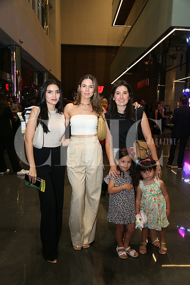 Valeria Zambrano, Melisa Morales, Ana Karen Aguirre, Camila Gil y Regina Gil 1
