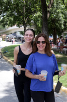 Nicole Chapa y Claudia Chapa1