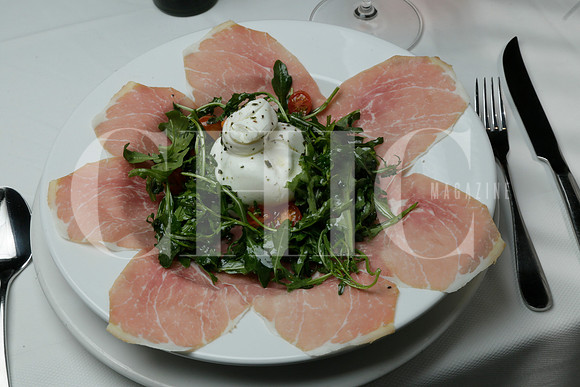 Prosciutto con burrata (7)