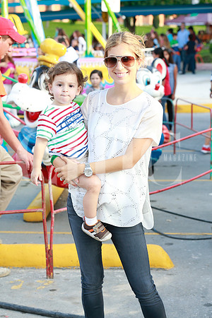 Mateo Garza T y Mayela González de Garza T