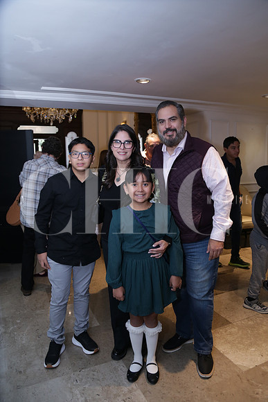Eugenio Ponce de León, Maribal Gutiérrez, Eugenio Ponce de León y Valentina Ponce de León