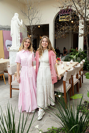 Milena Garza y Mariale de Hoyos (3)