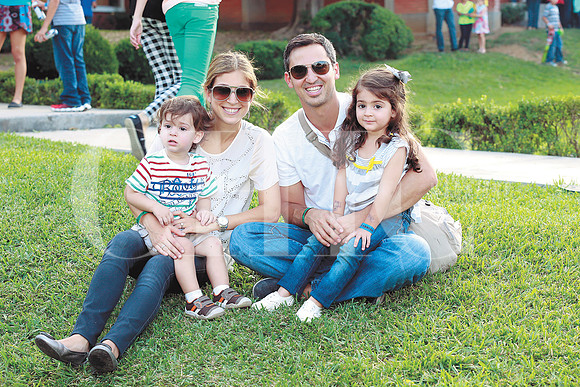 Mateo Garza T, Mayela González de Garza T, Sebastián Garza T y Elisa Garza T