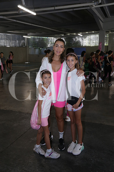 Cristina Gutiérrez, Samantha Montemayor y Michelle Montemayor 0