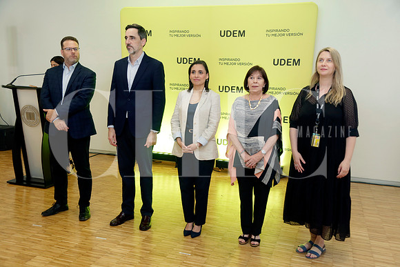 Ricardo Marcos, Carlos García, Melissa Segura, Rosy Rodíguez y Alessandra Perlatti (2)