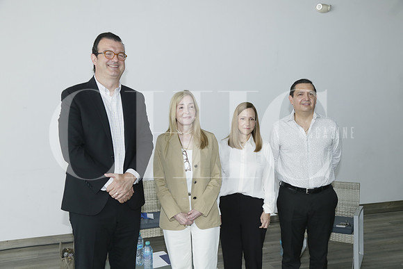 Carlos Bejos, Bárbara Herrera, Lorenza Herrera y César Carrillo (7)