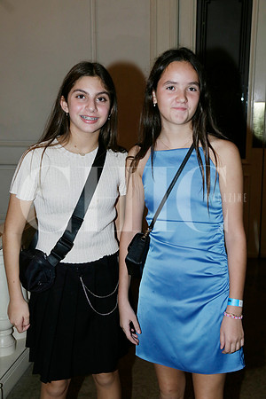 Mariel Saliva y Balbina Leal