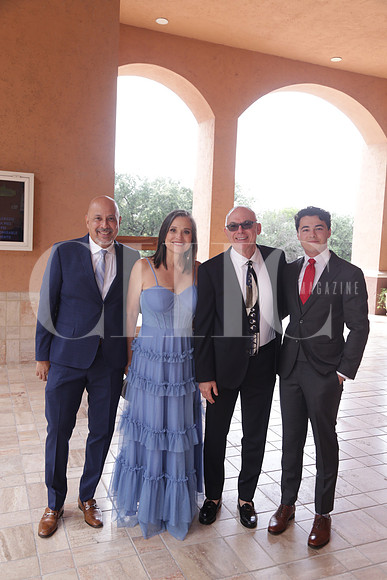 Juan Balderas, Silvia Espino Barros, Ricardo Espino Barros e Ian Espino Barros 0