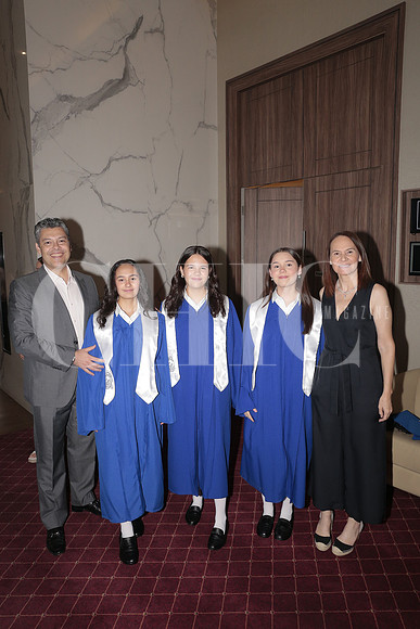 Roberto Zamora, Isabella Zamora, Renata Zamora, Maria Zamora y Monica Leoto 1
