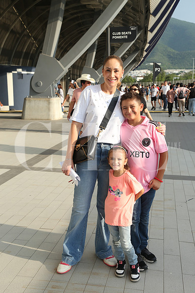 Ana Ramírez, Carlos Plata y Jimena Plata