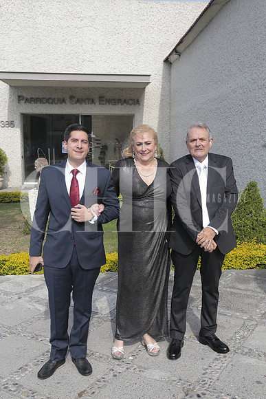 Adrián Vela Maldonado, Cristina Maldonado y Julian Vela Benavides 2