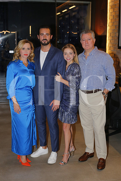 Minerva de Salinas, Mario Blasquez, Sofia Salinas y Enrique Salinas (4)