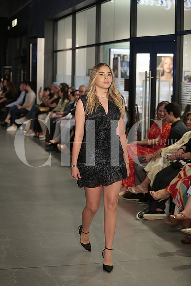 Pasarela 374