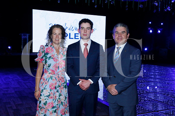 Ana Verónica Martínez de González, Luis González y Luis Manuel González (3)