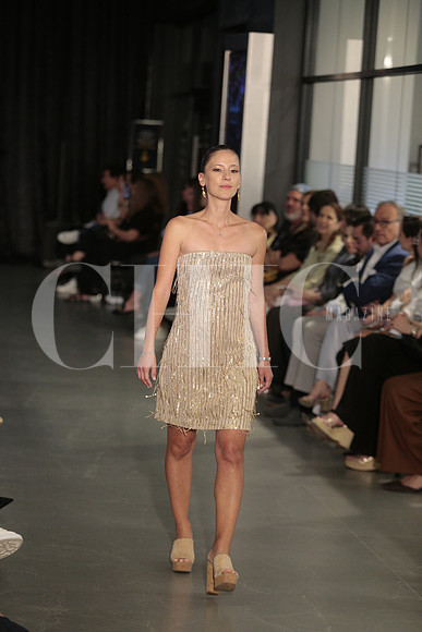Pasarela 49