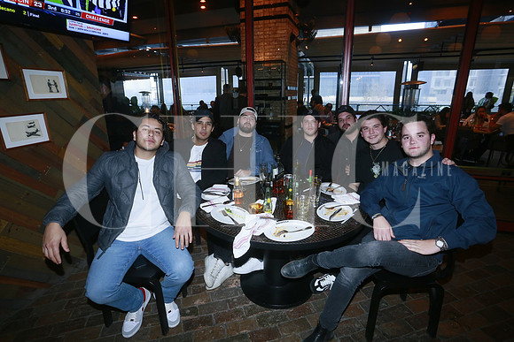 (Rest. Bestia) Roberto Flores, Marcelo Gutíerrez, Ronaldo García, Adrián Chapa, Adrián Coello y Patricio González y César Villarreal