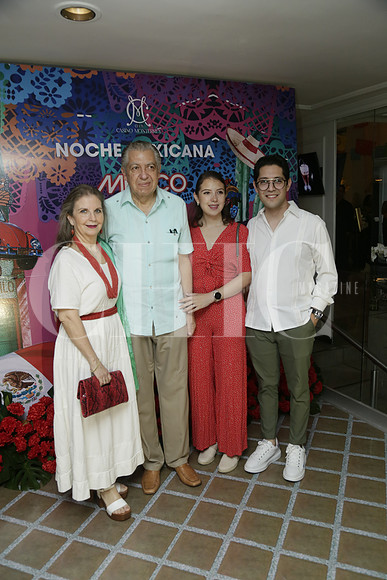 Rocio Zubieta y Landa, Armando Espino, Ana Rocio Espino y Rodrigo Ledezma
