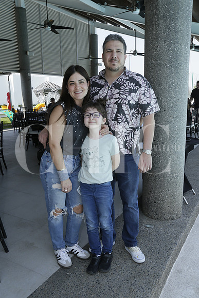 Dulce Péña, Alexa Valles y Rodolfo Valles