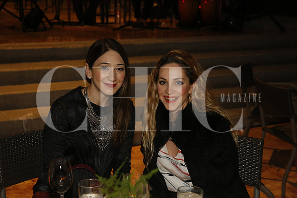 Mónica Lobo de Marcos y Lily Garza de Sada