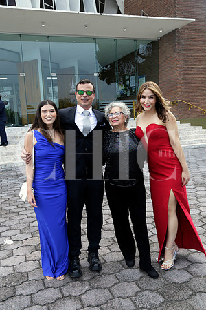 Aida Villanueva, Adam Withington, Verónica Withington y Jessica Withington (3)