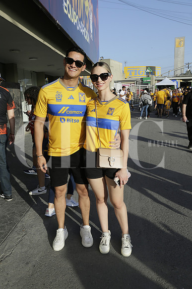 Hernán Álvarado y Valeria Cano (3)