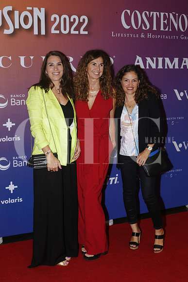 Julieta Mollo, Laura Barzola y Gaby Marroquin (2)