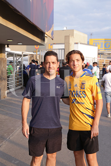 Enrique Mena y Pato Mena 0